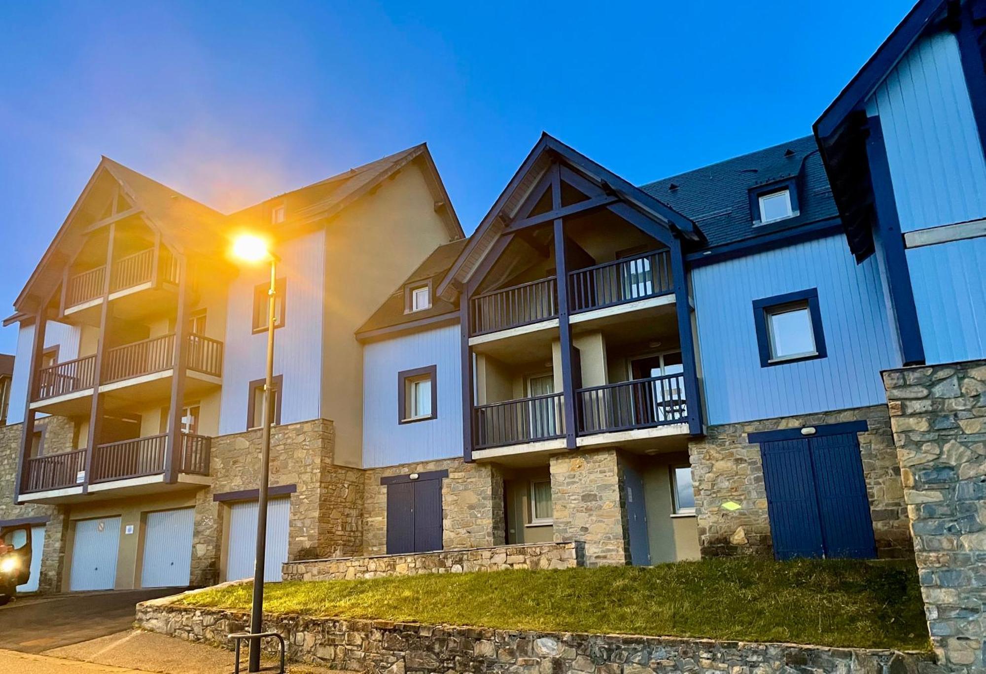 Grand Appartement Peyra'Good Tout Equipe Linge De Lit Et De Toilette Inclus - 8 Couchages - Station Peyragudes - Vue Montagne - 2 Balcons-Terrasses Germ ภายนอก รูปภาพ
